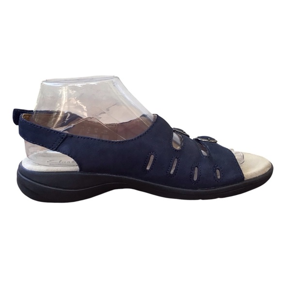 Clarks Saylie Quartz Navy Nubuck Sandals - Picture 6 of 11